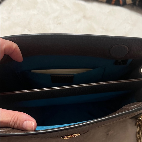 Gucci Beige and Brown GG Supreme Pouch - Picture 2 of 5